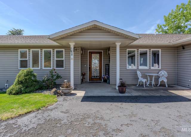 Property at 23400 Windy Ridge Ln, Lewiston, ID 83501, 3 beds, 3 baths