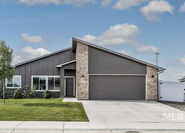 Property at 426 Stagecoach Ave, Fruitland, ID 83619, 4 beds, 2 baths
