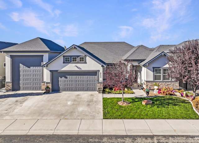 Property at 2133 N Star Garnet Ave, Kuna, ID 83634, 3 beds, 3 baths