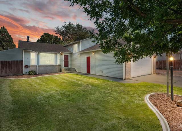 Property at 1912 NW 12th St, Meridian, ID 83646, 4 beds, 2.5 baths
