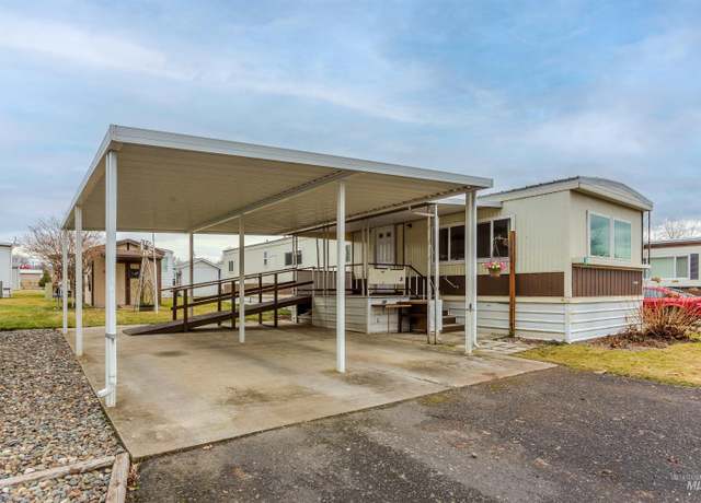 Property at 515 Warner Ave #11, Lewiston, ID 83501, 2 beds, 1.5 baths