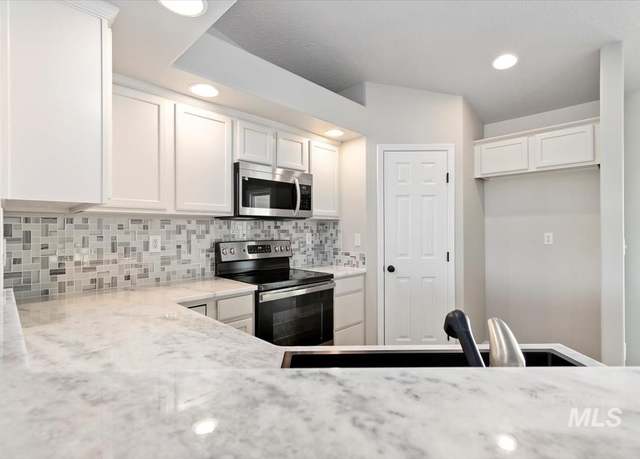 Property at 5 S Stillwater Way, Nampa, ID 83651, 4 beds, 2 baths