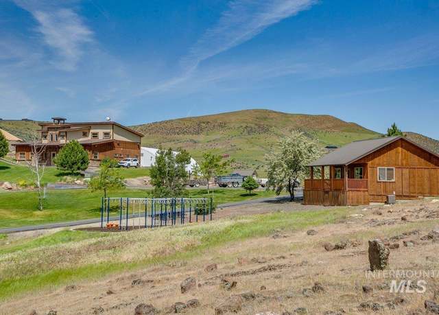 Property at 5001 Cherry Gulch Ln, Emmett, ID 83617, 10 beds, 20 baths