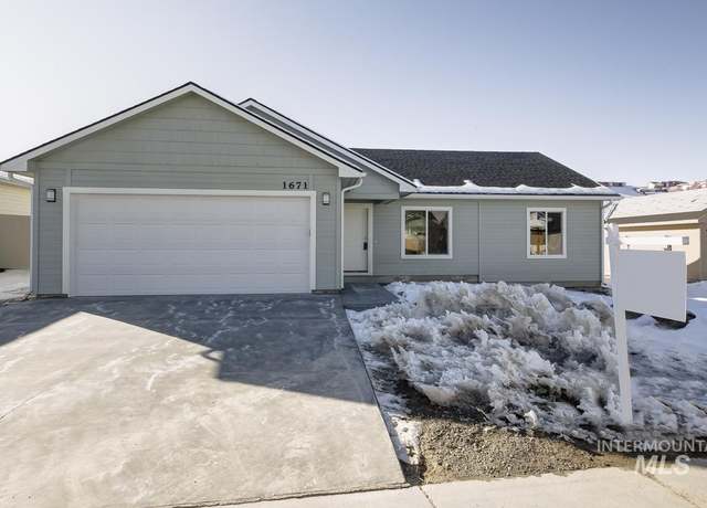 Property at 1441 Regency Way, Emmett, ID 83617-0000, 3 beds, 2 baths