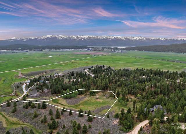 Property at 6 Maria Kalea St, Cascade, ID 83611
