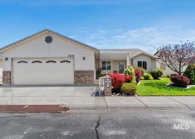 Property at 320 N Westminster St, Nampa, ID 83651, 3 beds, 2 baths