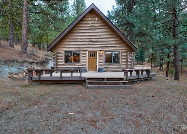 Property at 1258 Shore Dr, Cascade, ID 83611, 2 beds, 2 baths