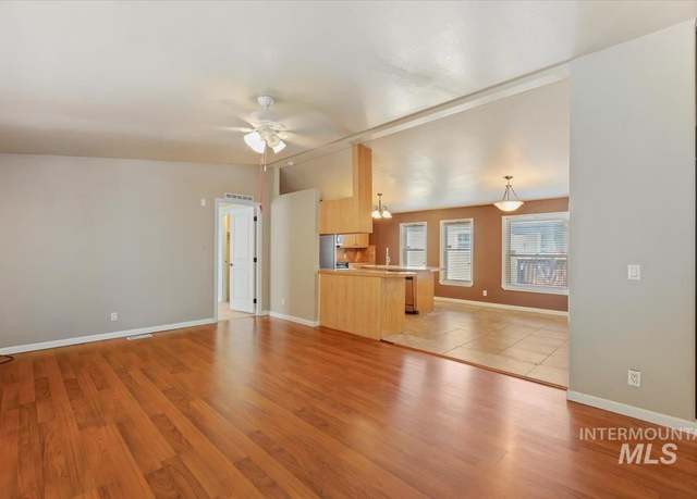 Property at 1251 N Arrow Ln, Boise, ID 83704, 3 beds, 2 baths