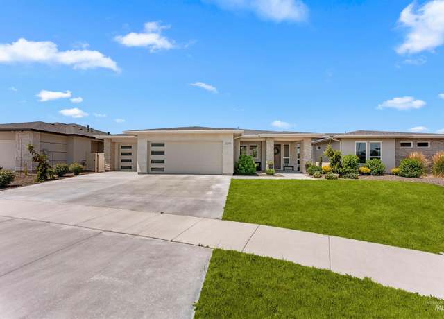 Property at 2375 S Grinberg, Meridian, ID 83642, 4 beds, 3.5 baths
