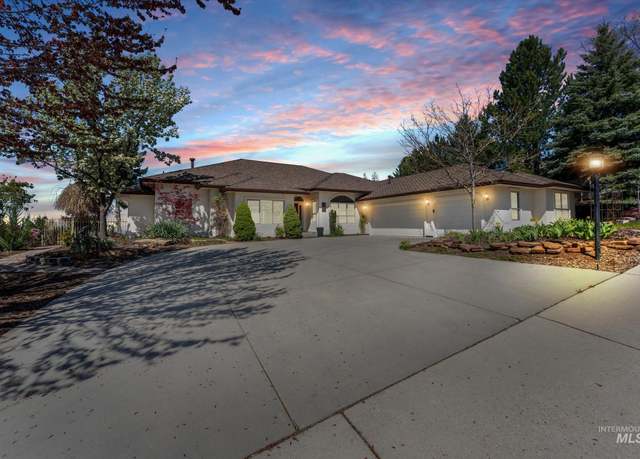 Property at 3954 W Quail Rdg, Boise, ID 83703, 4 beds, 3 baths