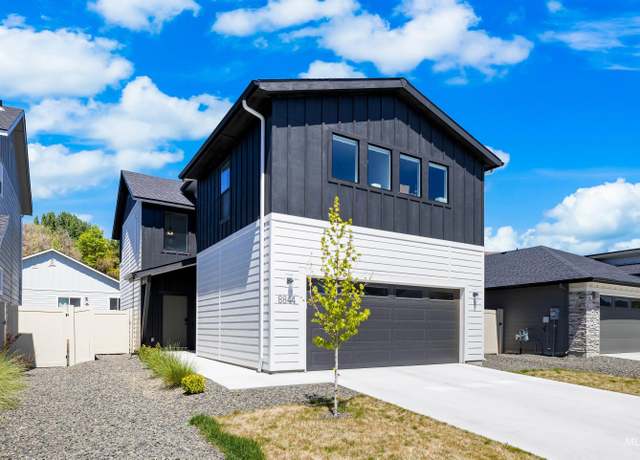 Property at 8844 W Eminence Dr, Boise, ID 83714, 4 beds, 2.5 baths