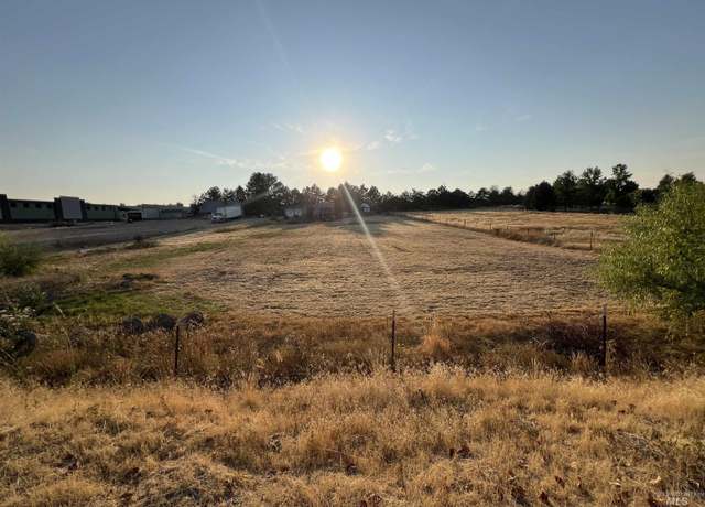 Property at 185 S Locust Grove Rd, Meridian, ID 83642