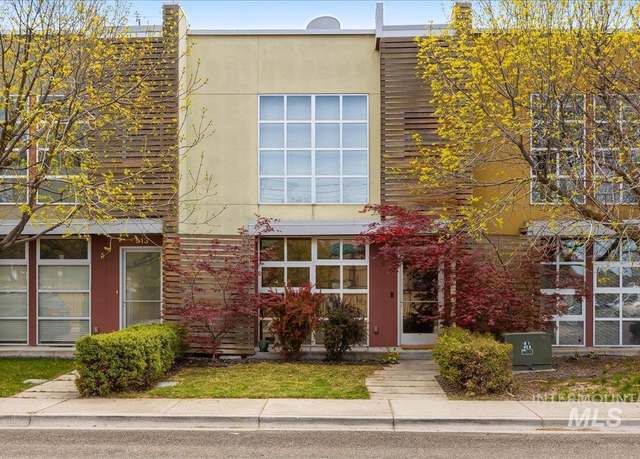 Property at 925 W Iowa St, Boise, ID 83706, 2 beds, 2.5 baths