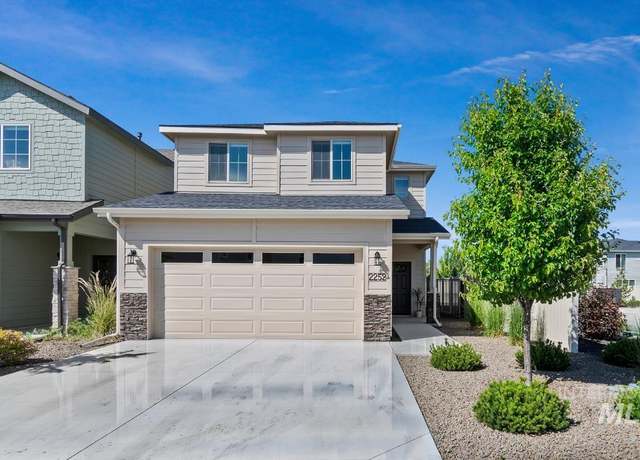 Property at 2252 E Tiger Lily Dr, Boise, ID 83716, 4 beds, 2.5 baths