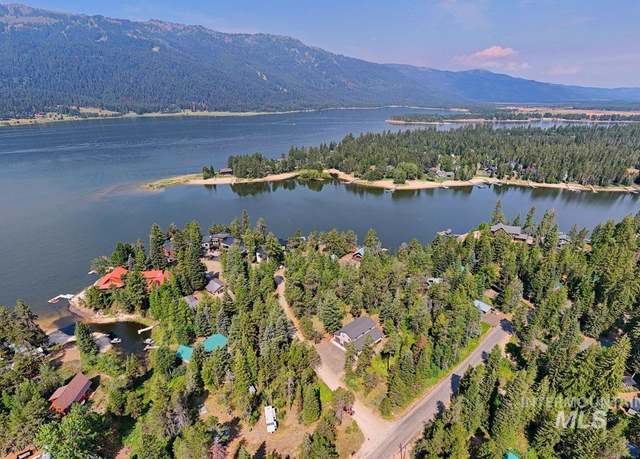 Property at 238 Angus Ln, Donnelly, ID 83615, 2 beds, 1 bath