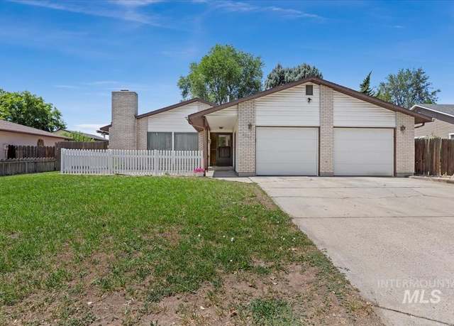 Property at 2305 S Quicksilver, Boise, ID 83705, 3 beds, 2 baths