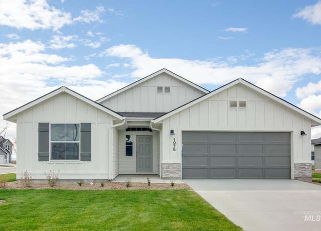 Property at 1975 SW Sharpshinned Ave, Mountain Home, ID 83647, 3 beds, 2 baths