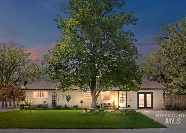 Property at 6687 S Santa Ana Ave, Boise, ID 83709, 3 beds, 2 baths