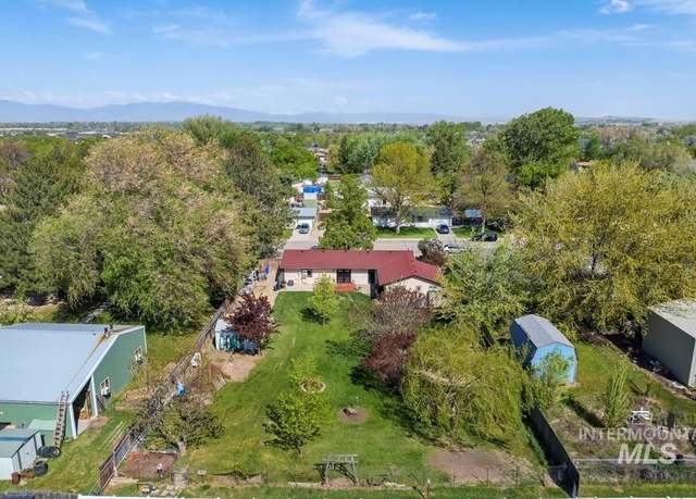 Property at 6687 S Santa Ana Ave, Boise, ID 83709, 3 beds, 2 baths
