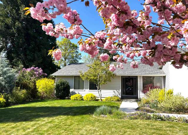 Property at 801 N Fruitwood Pl, Eagle, ID 83616, 3 beds, 2 baths