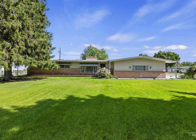 Property at 93 S Lancaster Dr, Nampa, ID 83651-7637, 3 beds, 2 baths