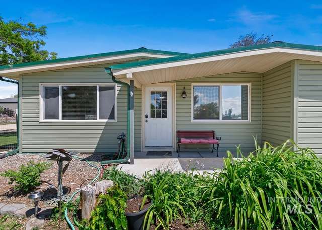 Property at 12456 S Lonnie Ln, Kuna, ID 83634, 3 beds, 1 bath
