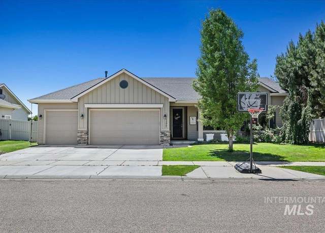 Property at 1177 White Horse Ridge Dr, Middleton, ID 83644, 4 beds, 2 baths
