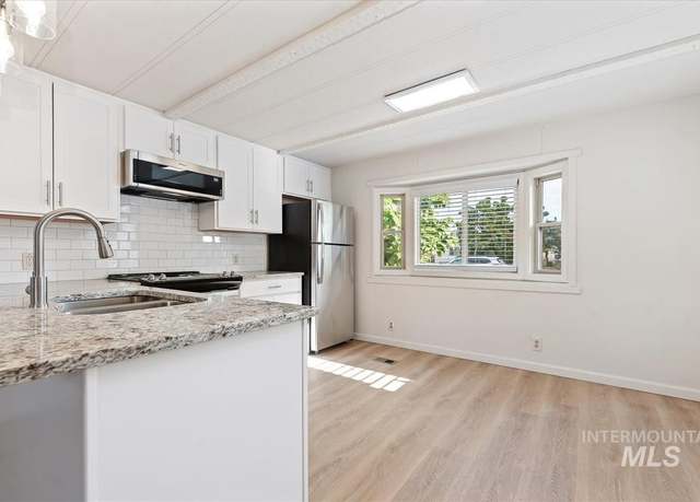 Property at 181 N Liberty St. Spc 39 St, Boise, ID 83704, 3 beds, 2 baths