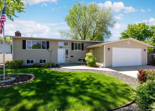 Property at 8101 W Wesley Dr, Boise, ID 83704, 4 beds, 2 baths
