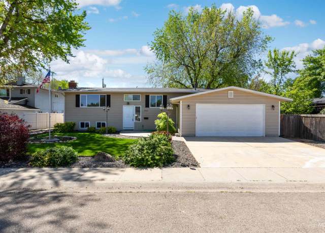 Property at 8101 W Wesley Dr, Boise, ID 83704, 4 beds, 2 baths