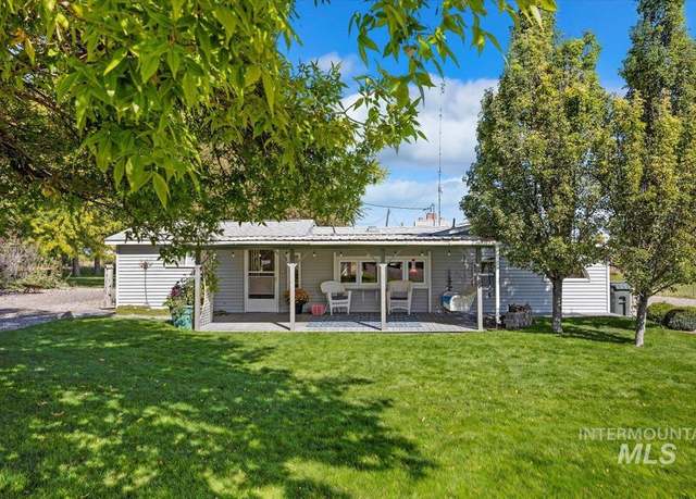 Property at 1349 E 4000 N, Buhl, ID 83316, 3 beds, 1.5 baths