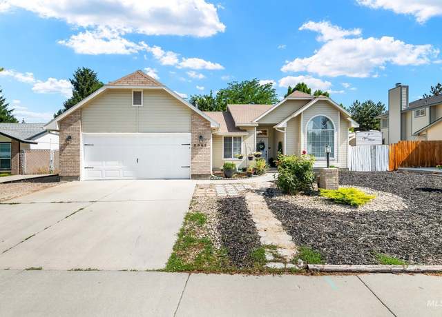 Property at 2082 Sandalwood, Meridian, ID 83646, 3 beds, 2 baths
