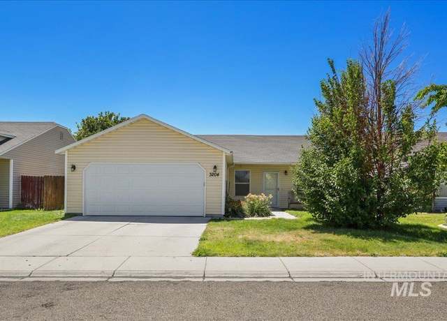 Property at 3204 Arcadian Dr, Caldwell, ID 83605, 3 beds, 2 baths