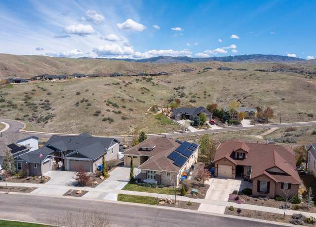 Property at 18294 N Goldenridge Way, Boise, ID 83714, 4 beds, 3 baths