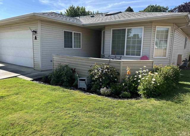 Property at 3213 5th St Unit A, Lewiston, ID 83501, 3 beds, 2 baths