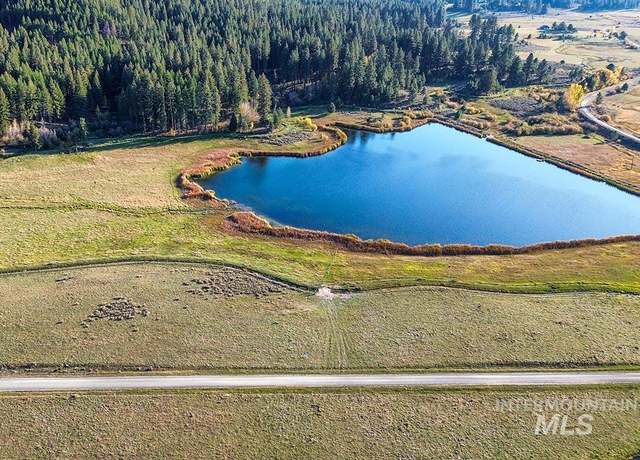 Property at 11 Hall Ln, Cascade, ID 83611