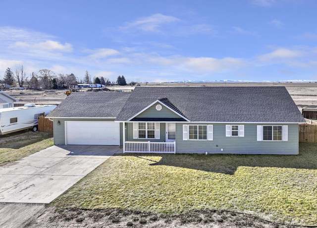 Property at 250 W 2nd, Hazelton, ID 83335, 4 beds, 2 baths