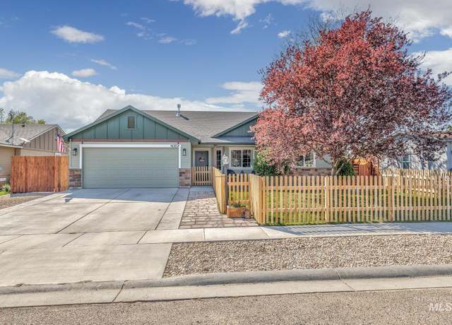 Property at 1085 W 11th, Weiser, ID 83672, 3 beds, 2 baths