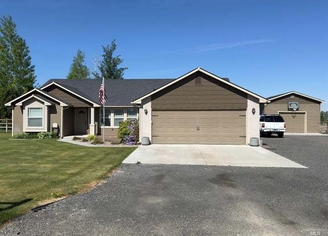 Property at 3815 N 2456 East, Filer, ID 83328, 4 beds, 2 baths