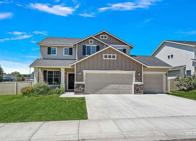 Property at 4889 S Pinto Ave, Boise, ID 83709, 4 beds, 2.5 baths