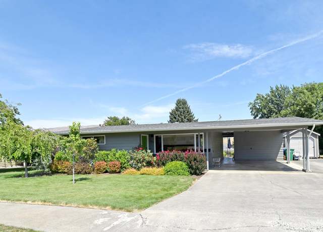 Property at 2209 Sunset Dr, Lewiston, ID 83501, 2 beds, 1 bath