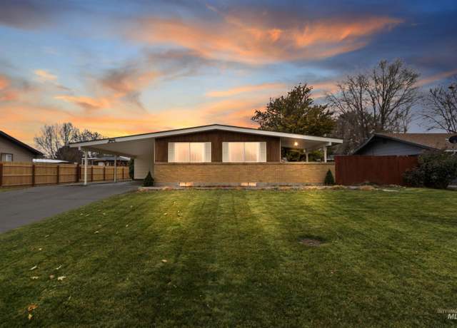 Property at 1600 E Falls Ave, Twin Falls, ID 83301, 5 beds, 3 baths