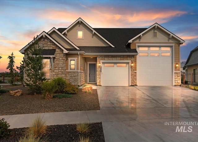 Property at 8202 W Decathlon Dr, Eagle, ID 83616, 3 beds, 2.5 baths