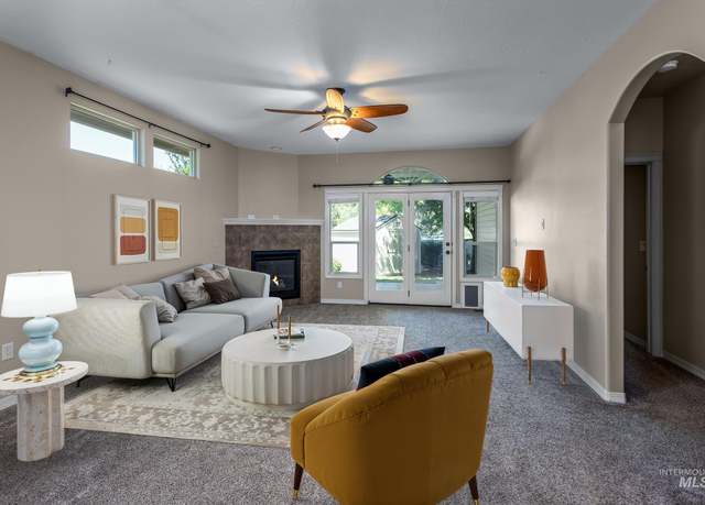 Property at 2264 S Blackspur Way, Meridian, ID 83642-7496, 3 beds, 2 baths