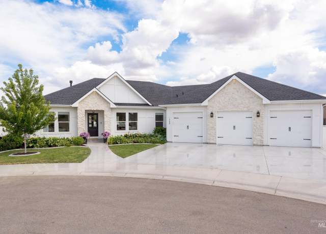 Property at 360 Syringa Springs Dr, Fruitland, ID 83619, 3 beds, 2 baths