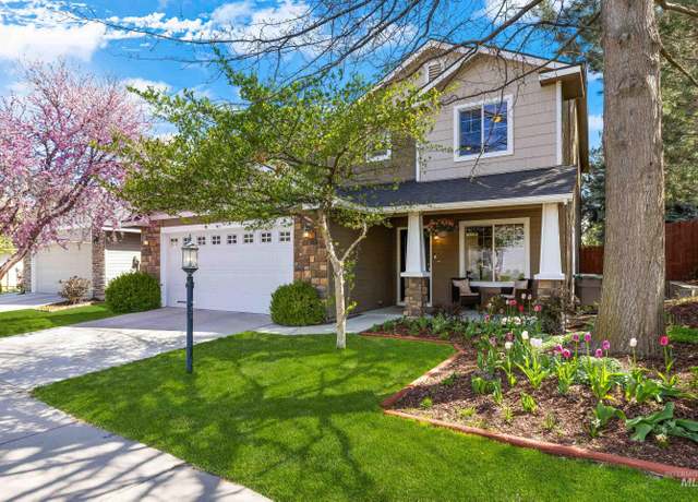 Property at 4598 S Wagon Train Ln, Boise, ID 83716-7090, 4 beds, 2.5 baths