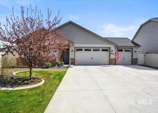 Property at 1046 N Warm River Ave, Kuna, ID 83634, 4 beds, 2 baths