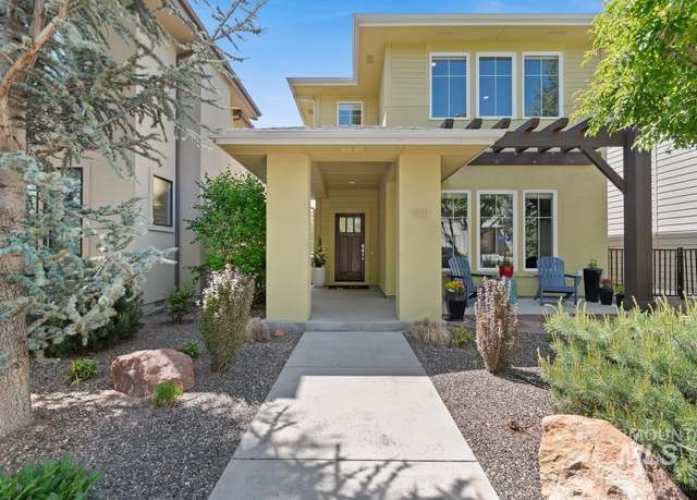 Property at 3737 S Mill Site Ln, Boise, ID 83716, 4 beds, 2.5 baths