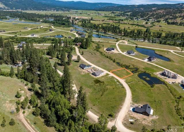 Property at Block 7 Lot 34 Wapiti Ct, Garden Valley, ID 83622