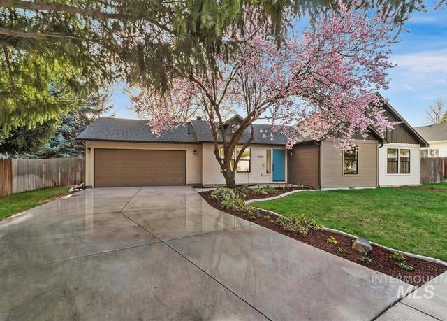Property at 1069 N Marsh Hawk Pl, Eagle, ID 83616, 3 beds, 2 baths